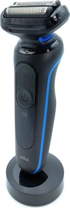 Braun Rasierer 50-B4650cs Cordless, Ladezeit 1 H, Lithium-Ionen, Anzahl Scherköpfe/Klingen 3, Schwarz/Blau, Wet & Dry -Körperpflege Store 26e60e26a8d1bd906a70daee505162d0