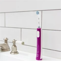 Braun Oral-B Junior, Elektrische Zahnbürste (lila/weiß) 12 Braun Oral-B Junior, Elektrische Zahnbürste (lila/weiß) -Körperpflege Store Braun Oral B Junior Elektrische Zahnb rste@@9iotebl0 3