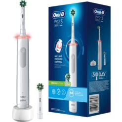 Braun Oral-B Pro 3 3000 CrossAction, Elektrische Zahnbürste (weiß)