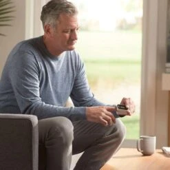 Braun Pulsoximeter 1, Weiß/schwarz, Drehbares OLED-Display, Mit Abschaltautomatik -Körperpflege Store fd1e9ea079c03ad34577cf85765b8a60d93893a7 pulsoximeter braun 1 weissschwarz